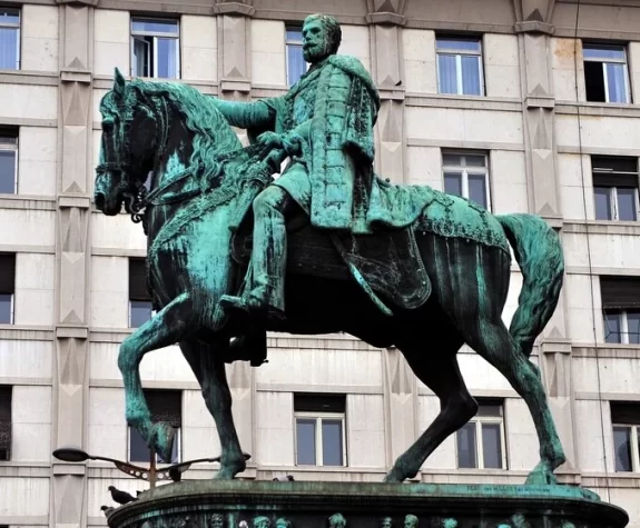 Spomenik Knezu Mihajlu